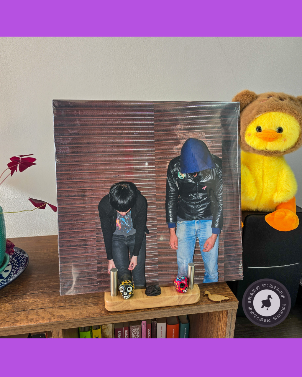 Crystal Castles - Crystal Castles